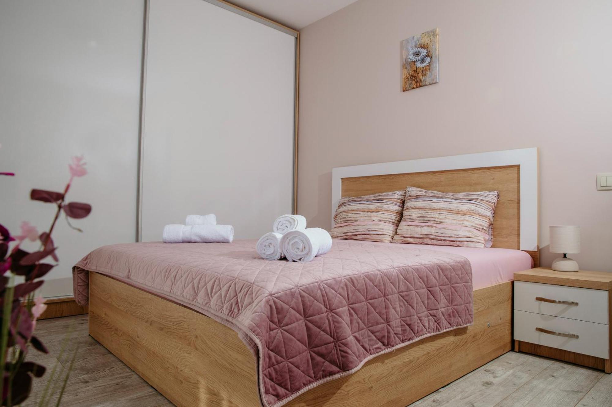 Rose Valley Apartment Kazanlŭk Exterior photo
